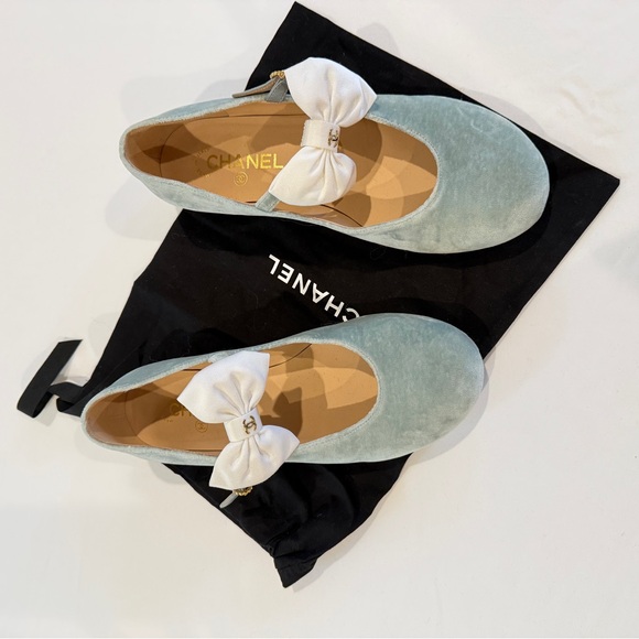 CHANEL Shoes - CHANEL Women's Velvet Flats with Bow - Light Green and White